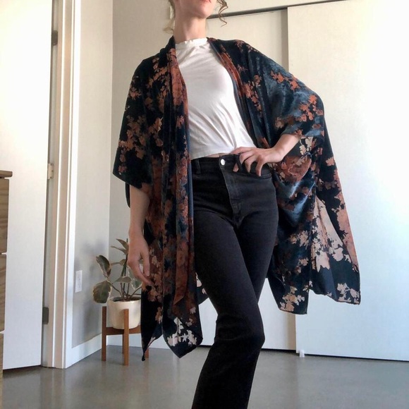 Blue Velvet Kimono - Picture 1 of 3
